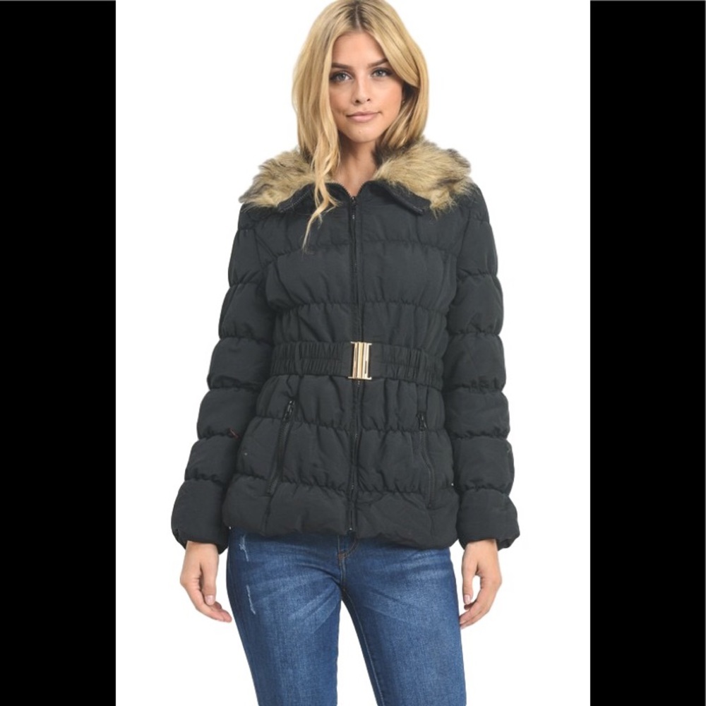 ♨️SOLD OUT!!♨️Plus Puffer Jacket Faux Fur